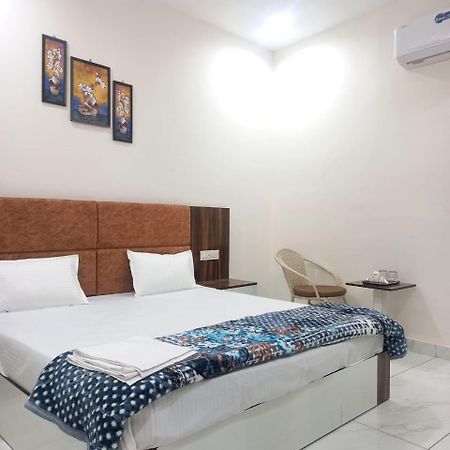 Hotel Kg Residency Ludhiana Luaran gambar