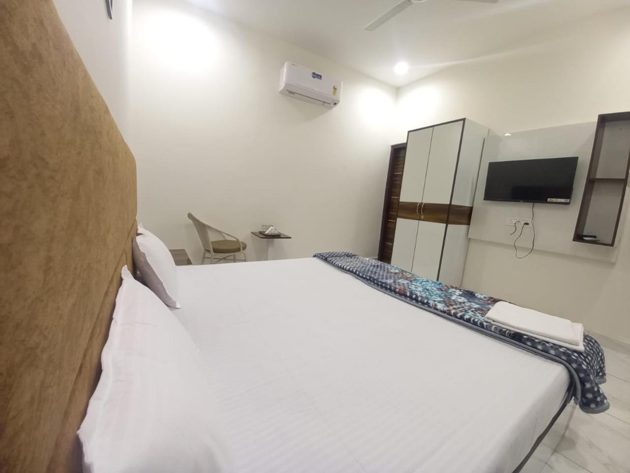 Hotel Kg Residency Ludhiana Luaran gambar